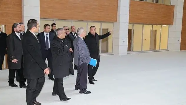 Vali 112'de