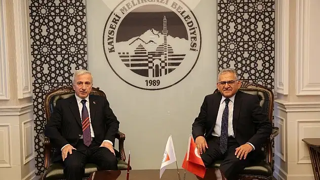 Vali Kamçı'dan  Başkan Büyükkılıç'a veda ziyareti
