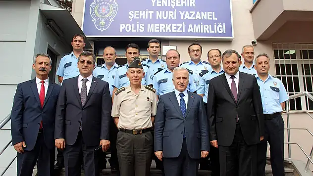 Vali Kamçı'dan Polis Merkezlerine ziyaret