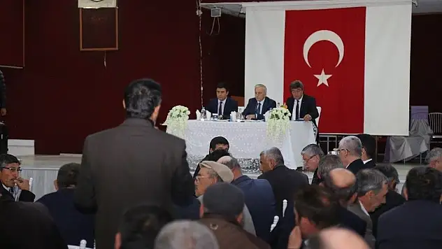 Vali Kamçı Pınarbaşı'nda Muhtarlarla Buluştu