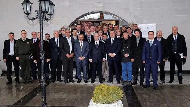 Vali Kamçı Talas'ta Muhtarlarla Buluştu