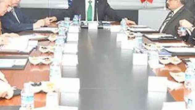 VALİ: "KAYSERİ'DE 50 BİN CİVARINDA SURİYELİ MİSAFİR VAR"