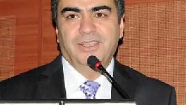 VALİ ORHAN DÜZGÜN TEOG SINAVINA GİRECEK ÖĞRENCİLERE BAŞARILAR DİLEDİ