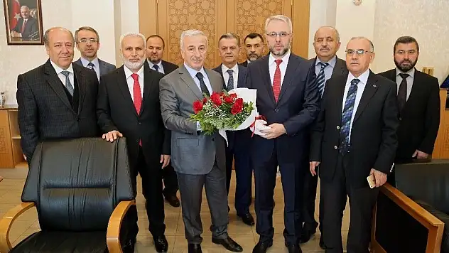 &quotPeygamber efendimizin hepimize örnek olması gerek&quot