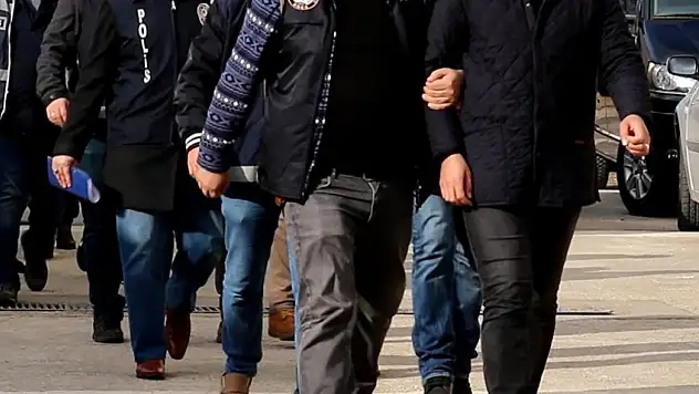 Validen istihbarat ve narkotik operasyonuna flaş açıklama!