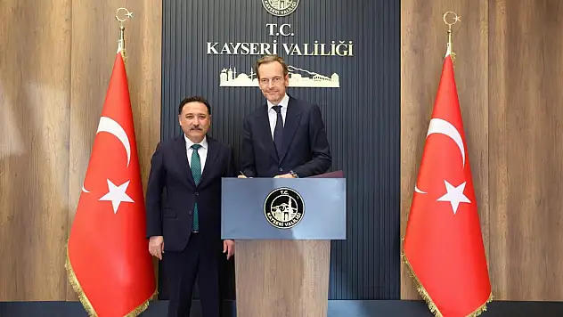 Valilikte dikkat çeken  kabul