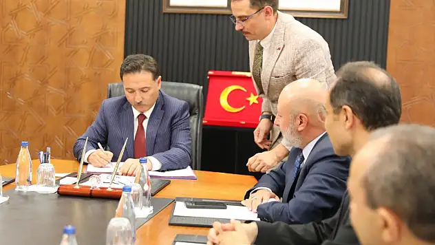 Valilikte protokoller imzalandı! 3 mahalleye müjdeli haber