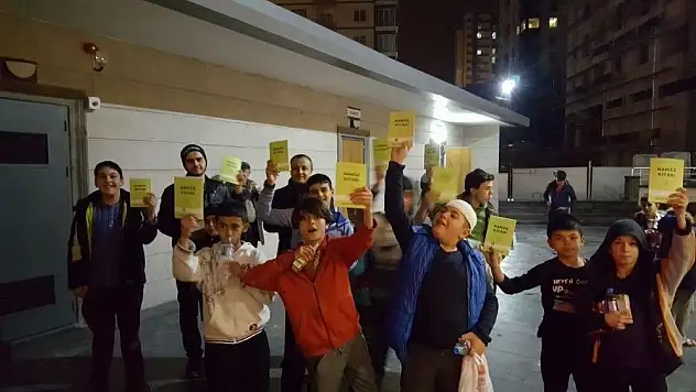 Vefa Derneği Mevlid Kandilini kitapla karşıladı