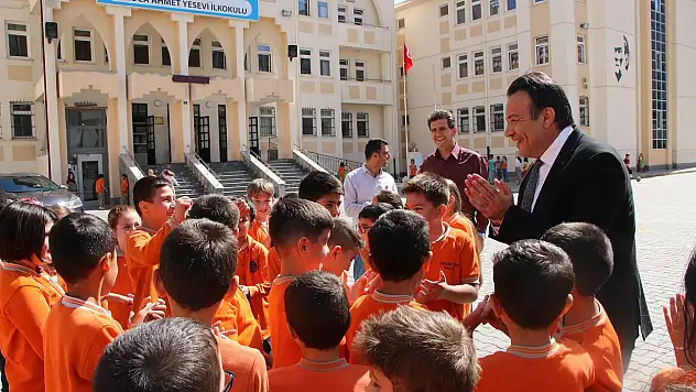 Veliler dikkat! Ders programları değişiyor, hazırlanın yeni dersler yolda