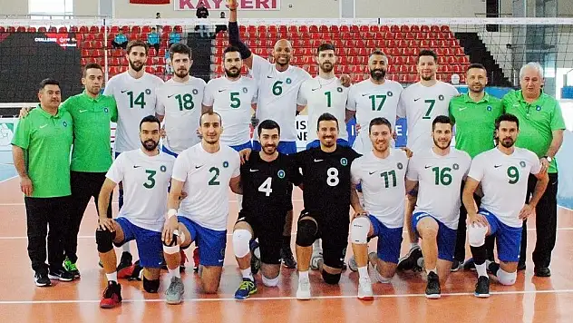 Voleybol 1. Lig Erkekler: Akkuş Belediyespor: 0 - Bursa Büyükşehir Belediyespor: 3