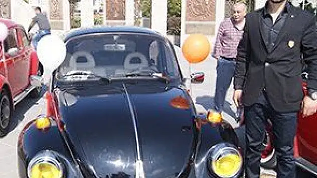 VOSVOSÇULAR'DAN ŞAŞIRTAN BAYRAM KUTLAMASI