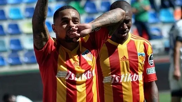 Welliton'un gol orucu 7 haftaya yükseldi