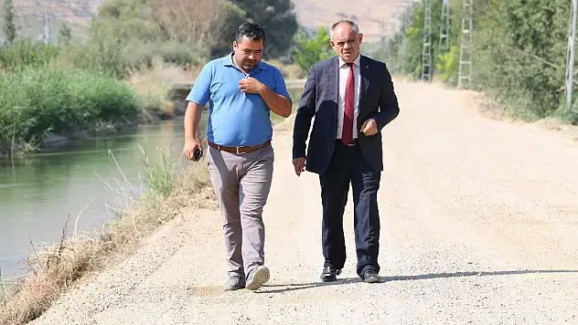 Yahyalı'da çiftçiler asfalt yola kavuşuyor
