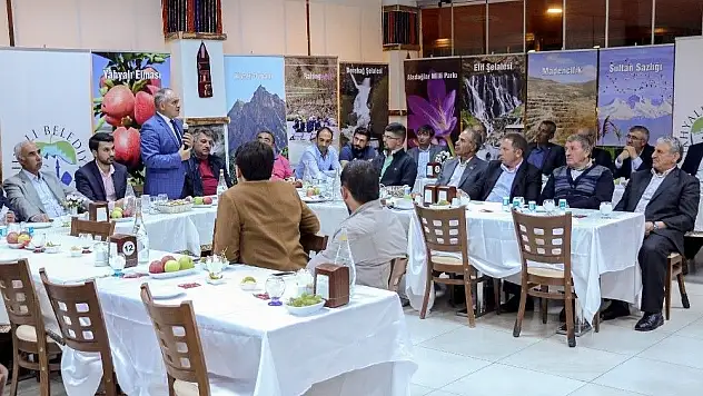 Yahyalı'da elmacılığının sorunları konuşuldu
