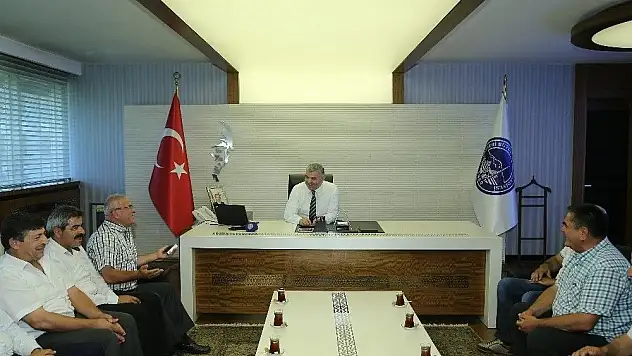 Yahyalılı muhtarlar Başkan Çelik'i ziyaret etti
