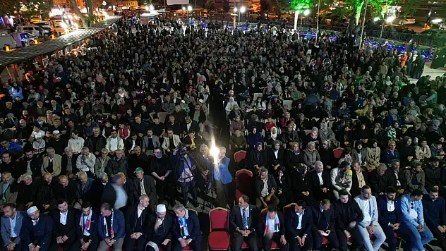 Yahyalılılar dün akşam oraya akın etti