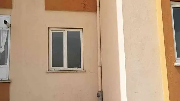 Yakalanacağını anladı, atladı!