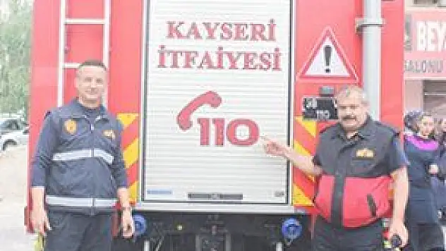 YANGIN KÜÇÜK AMA POZU BÜYÜK! 