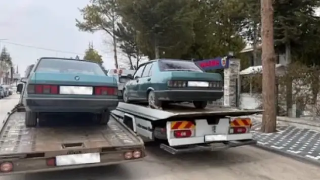 Yarış videosu paylaştılar, araçlarından oldular