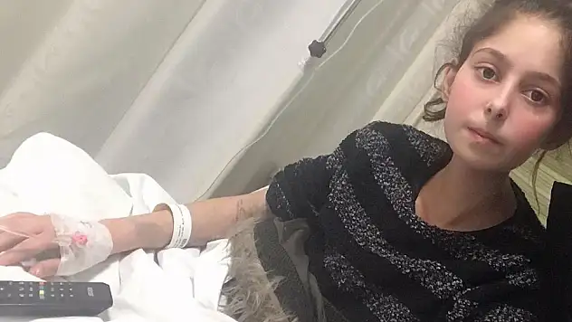 19 yaşındaki Aleyna mide kanserine yenik düştü
