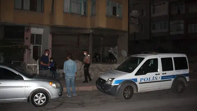 25 yaşındaki genç evinde ölü bulundu
