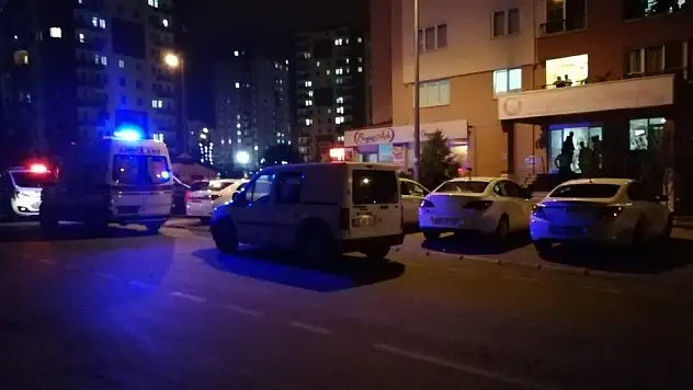16 yaşındaki genç kendini astı