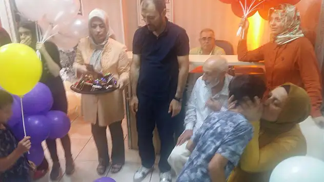 11 yaşındaki kızlarını trafik kazasına kurban veren aileden örnek davranış