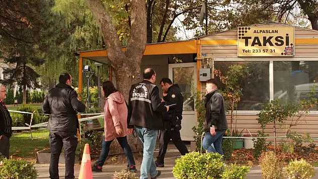 Taksi durağında ölü bulundu...