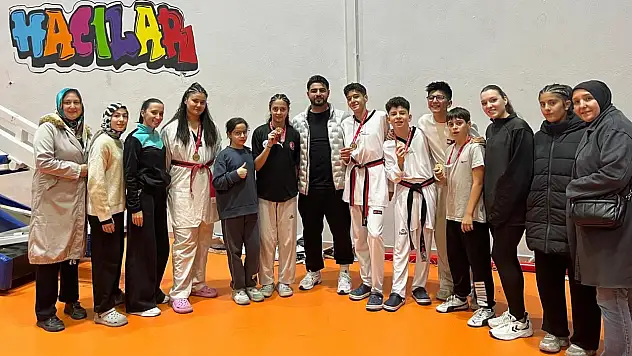 YayTanSay Kulübü madalya rekoru kırdı