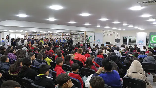 Yazarlar okurları ile Kayseri'de buluştu!