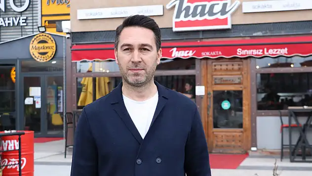 Yemek yerken nefessiz kalan bebeğin imdadına işletme sahibi yetişti