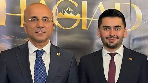 YENİ Parti Kayseri İl Başkanı'ndan Aşkın Genç'e destek!