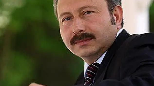 YENİ PARTİYE DAVET  EDİLEN KAYSERİLİLER