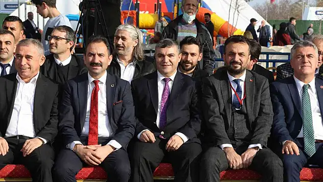 Belediye stant kurdu