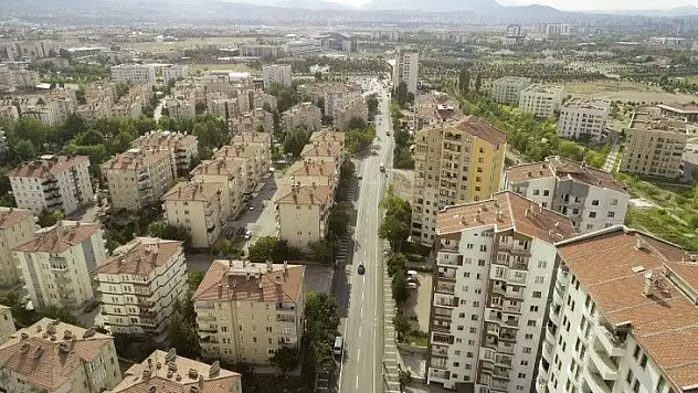 Yenilenen Çimenli Caddesi Talas'a fark kattı