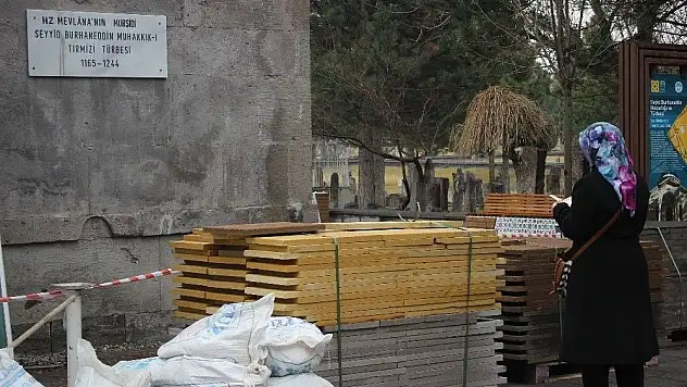 YGS öncesinde türbelerde yoğunluk