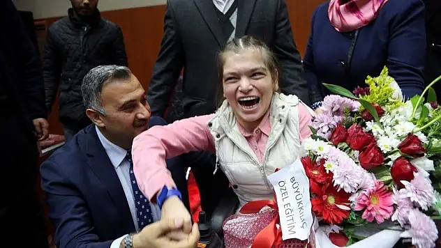'Yıldızlar Engel Tanımaz' programına Develi halkından yoğun ilgi