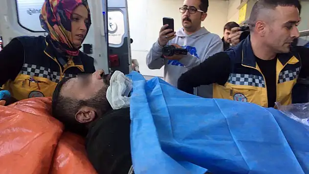 16 yıllık eşini, 5 yaşındaki kızının gözleri önünde bıçaklayarak öldürdü