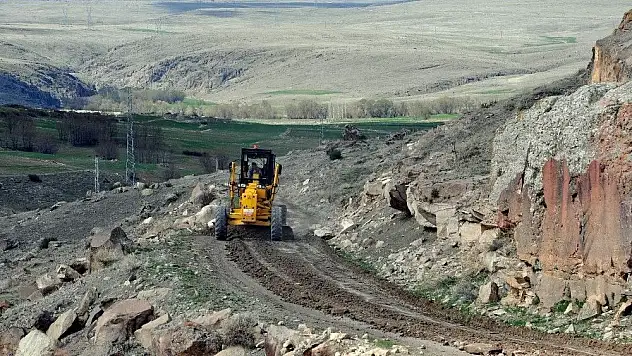 Yol ve metruk ev temizliği çalışmaları tüm hızıyla devam ediyor