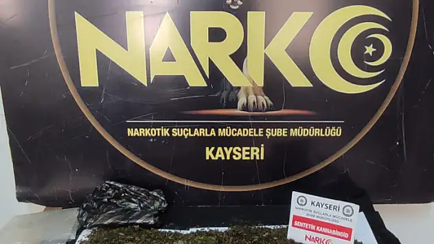Yolcu otobüsüne uyuşturucu operasyonu: 2 gözaltı