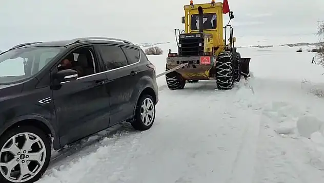 Yolda kalan sürücülerin imdadına ekipler yetişti