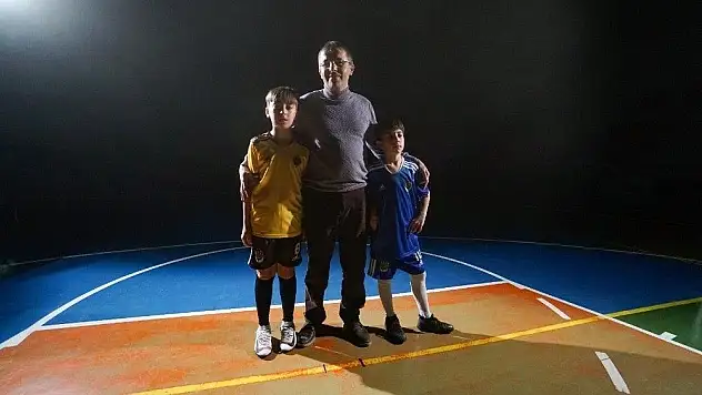 Yöneticiler çekti, futbolcu ve antrenörler rol aldı