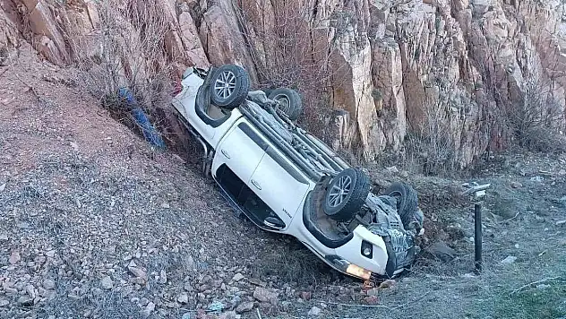 Yozgat'ta gizli buzlanma: Araç hurdaya döndü