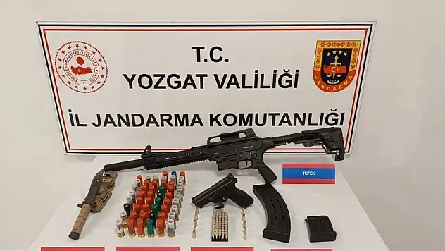 Jandarma çok sayıda mühimmat ele geçirdi