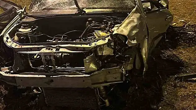 Atatürk Yolu'nda savrulan otomobil can aldı