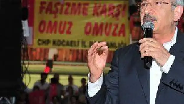 YUMRUK MILLETE ATILMISTIR