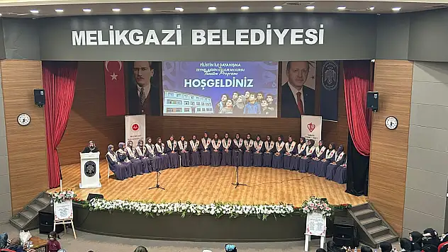 Zeynel Abidin Kur'an Kursu'ndan anlamlı mezuniyet