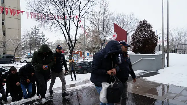 2 milyarlık vurgun iddiasında 56 kişi tutuklandı!