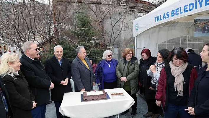 'Maharetli Eller' bir yaşında