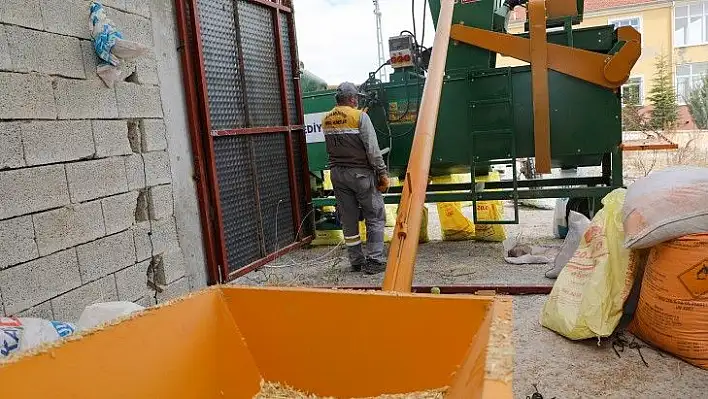 Talas Belediyesi çiftçinin işini kolaylaştırıyor